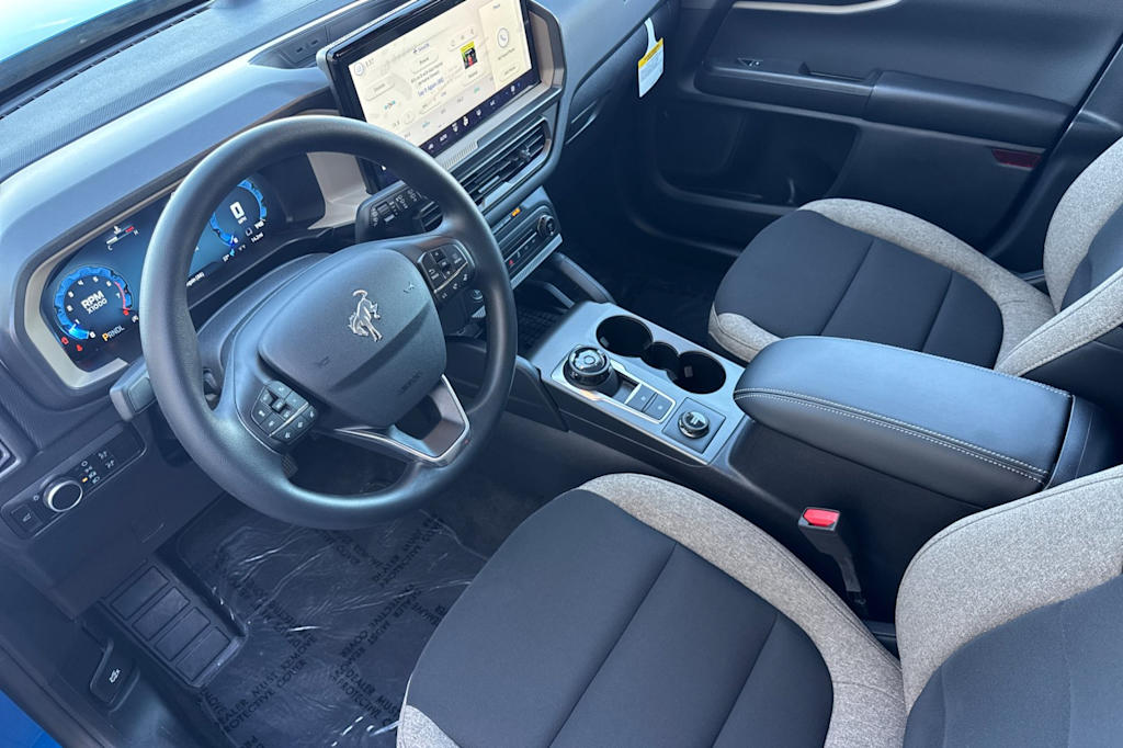 Thumbnail: 2025 Ford Bronco Sport - 8