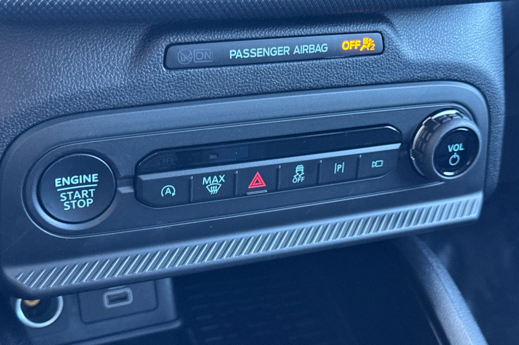 Thumbnail: 2025 Ford Bronco Sport - 25