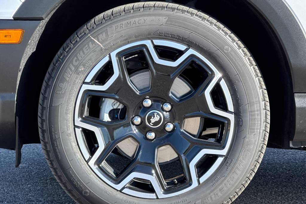 Thumbnail: 2025 Ford Bronco Sport - 7