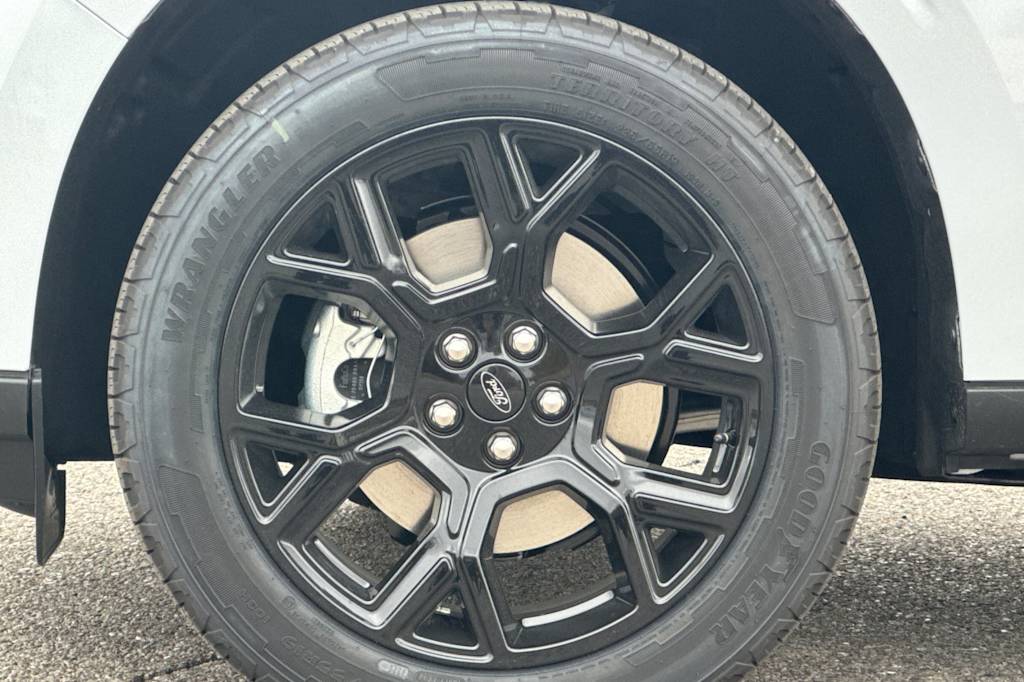 Thumbnail: 2025 Ford Maverick - 7