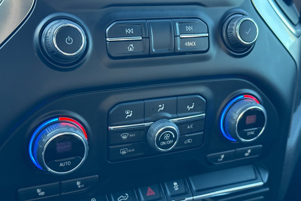 Thumbnail: 2021 Chevrolet Silverado 1500 - 22