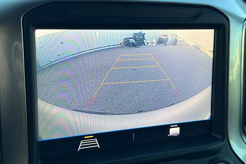 Thumbnail: 2021 Chevrolet Silverado 1500 - 21