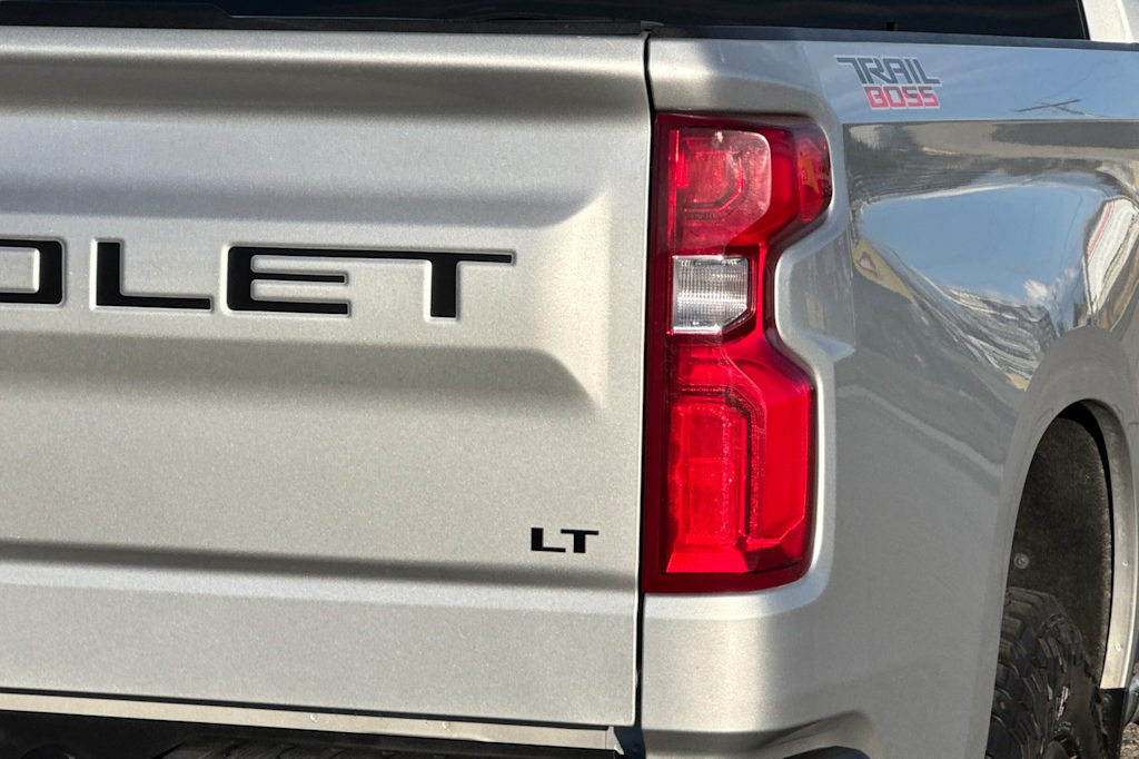 Thumbnail: 2021 Chevrolet Silverado 1500 - 27