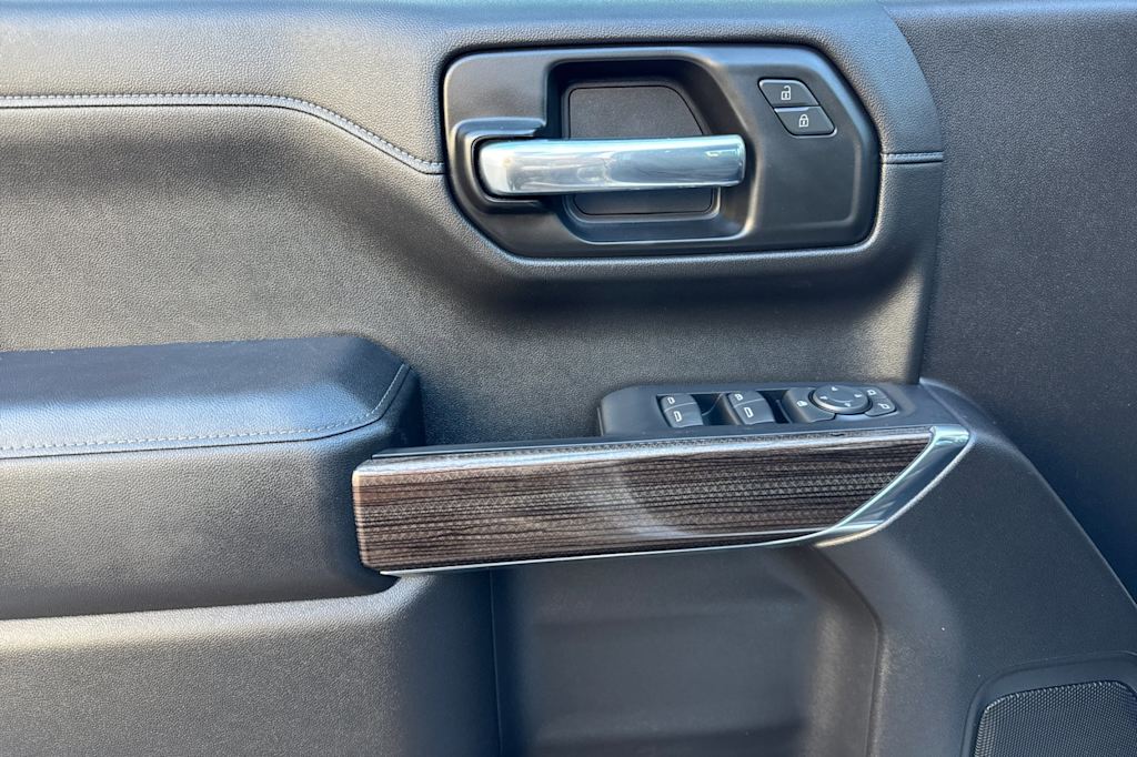 Thumbnail: 2021 Chevrolet Silverado 1500 - 19