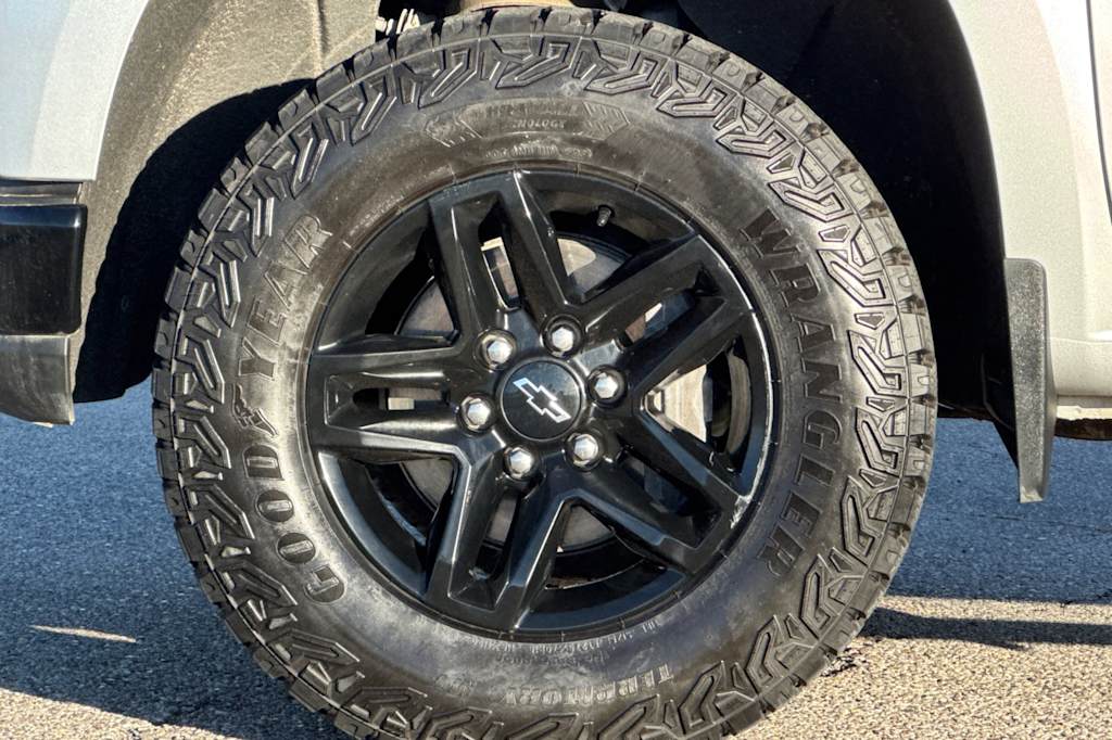 Thumbnail: 2021 Chevrolet Silverado 1500 - 7