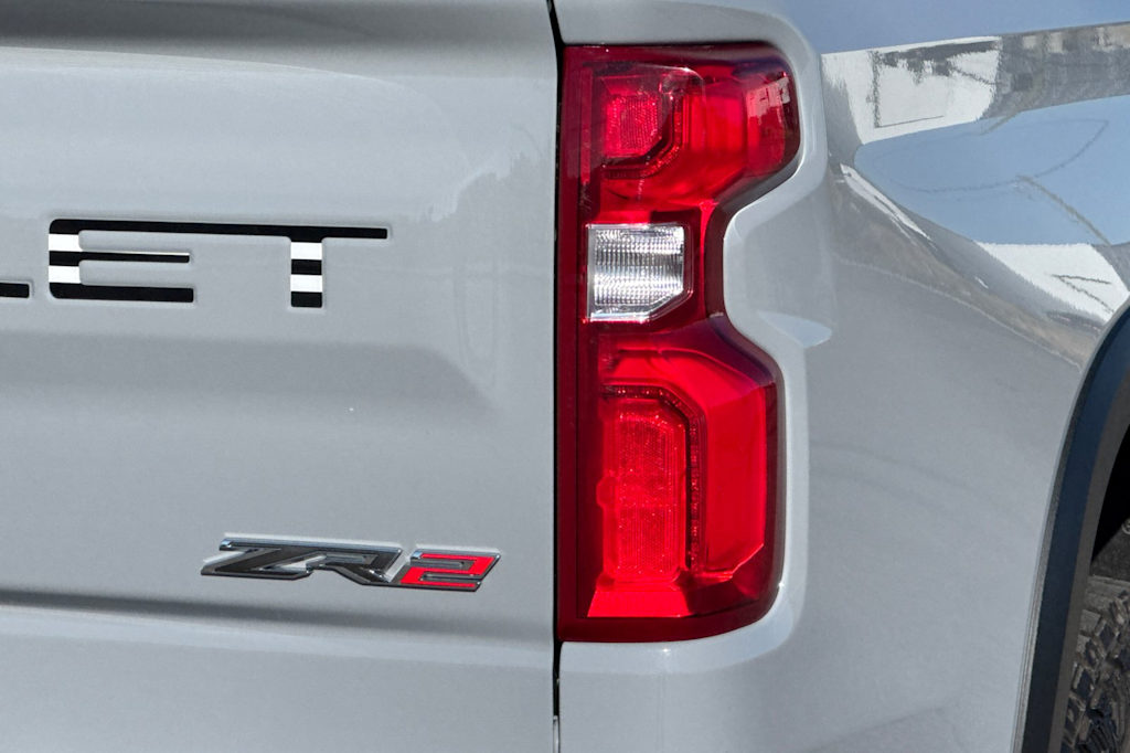 Thumbnail: 2024 Chevrolet Silverado 1500 - 28