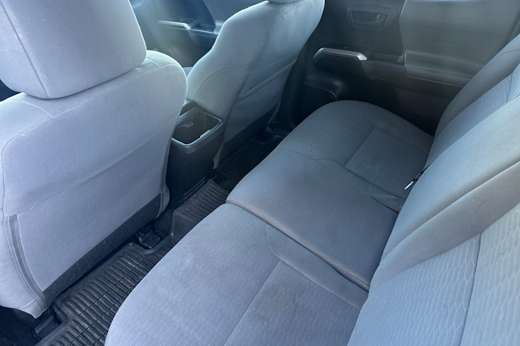 2019 Toyota Tacoma SR5 9