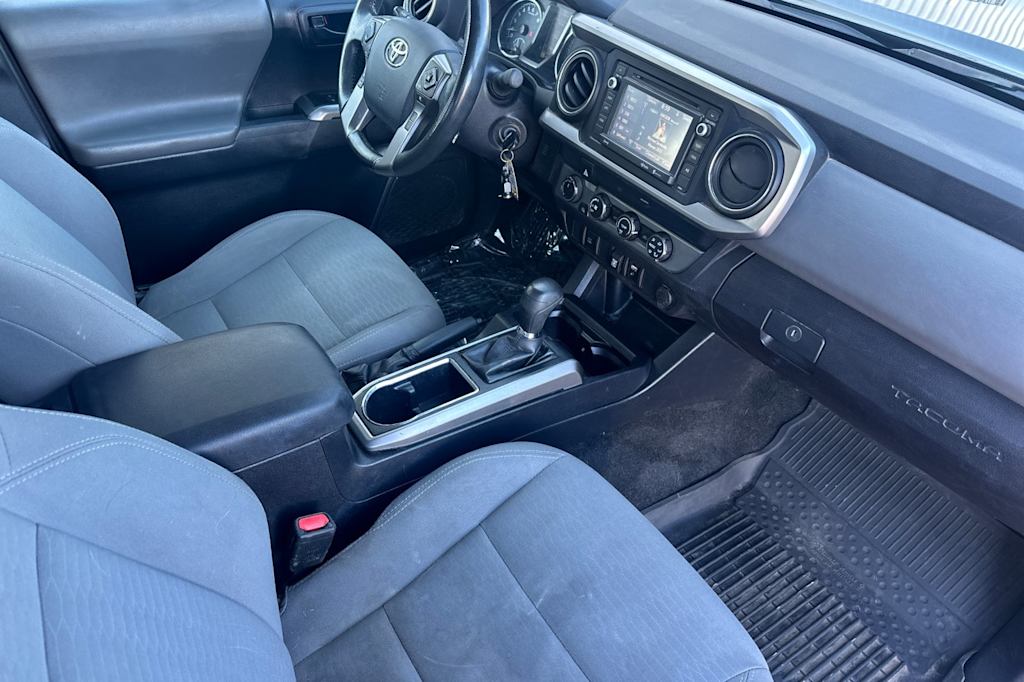 2019 Toyota Tacoma SR5 11
