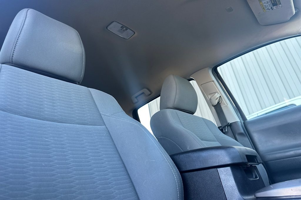 2019 Toyota Tacoma SR5 8