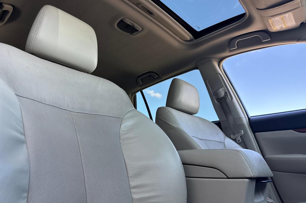 Thumbnail: 2014 Subaru Outback - 9