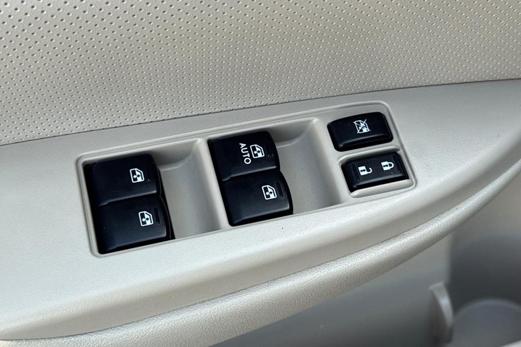 Thumbnail: 2014 Subaru Outback - 22