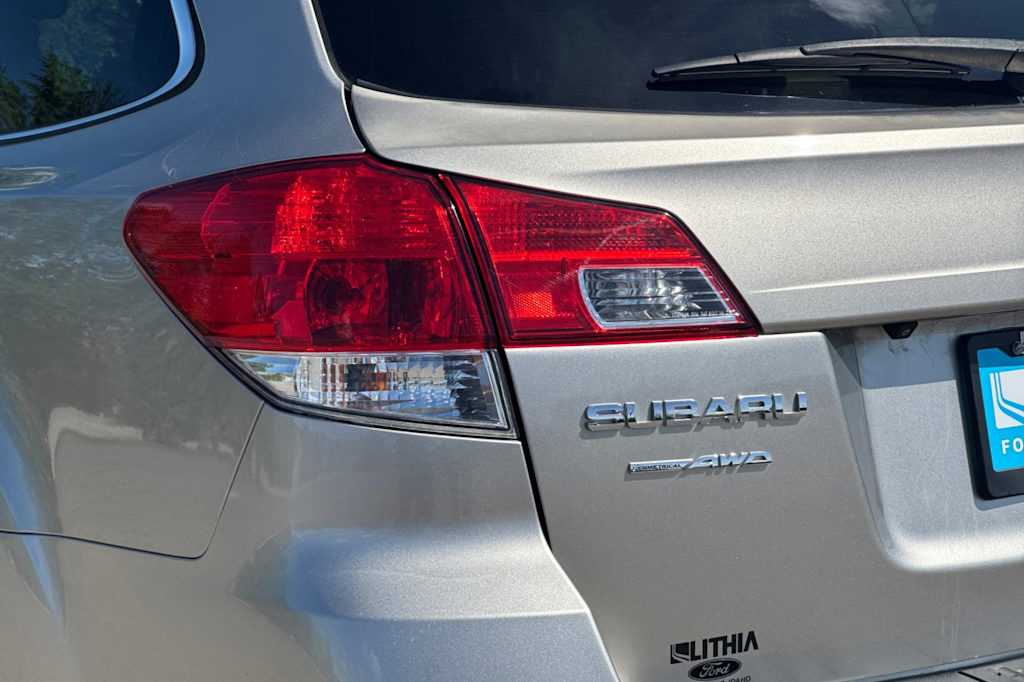Thumbnail: 2014 Subaru Outback - 26
