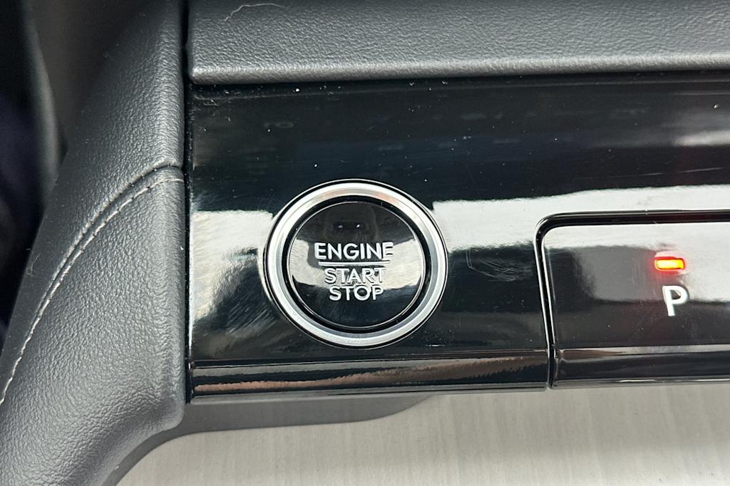 Thumbnail: 2026 Lincoln Navigator L - 26