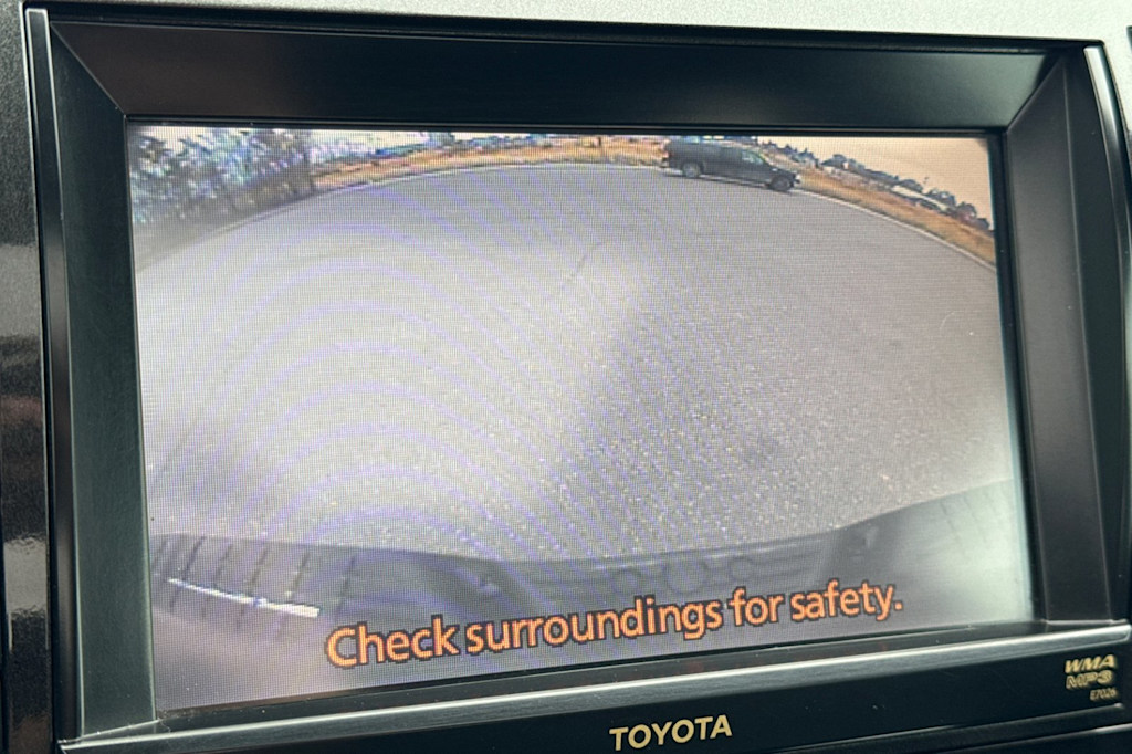 Thumbnail: 2013 Toyota Tundra - 22