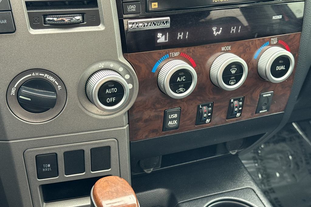 Thumbnail: 2013 Toyota Tundra - 23