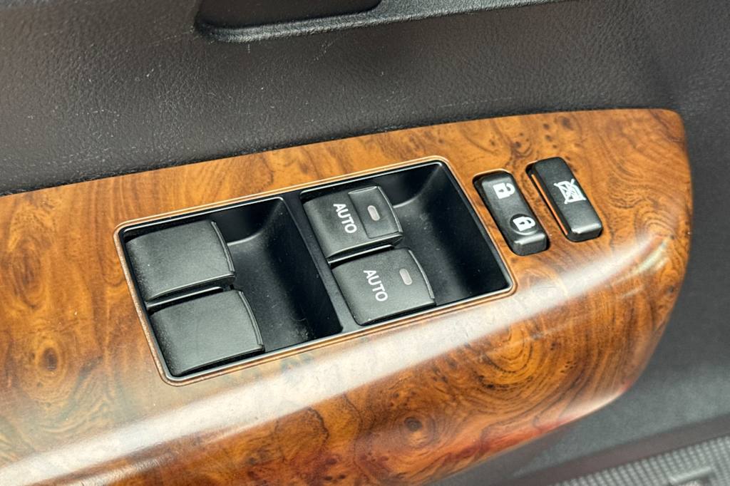 Thumbnail: 2013 Toyota Tundra - 20