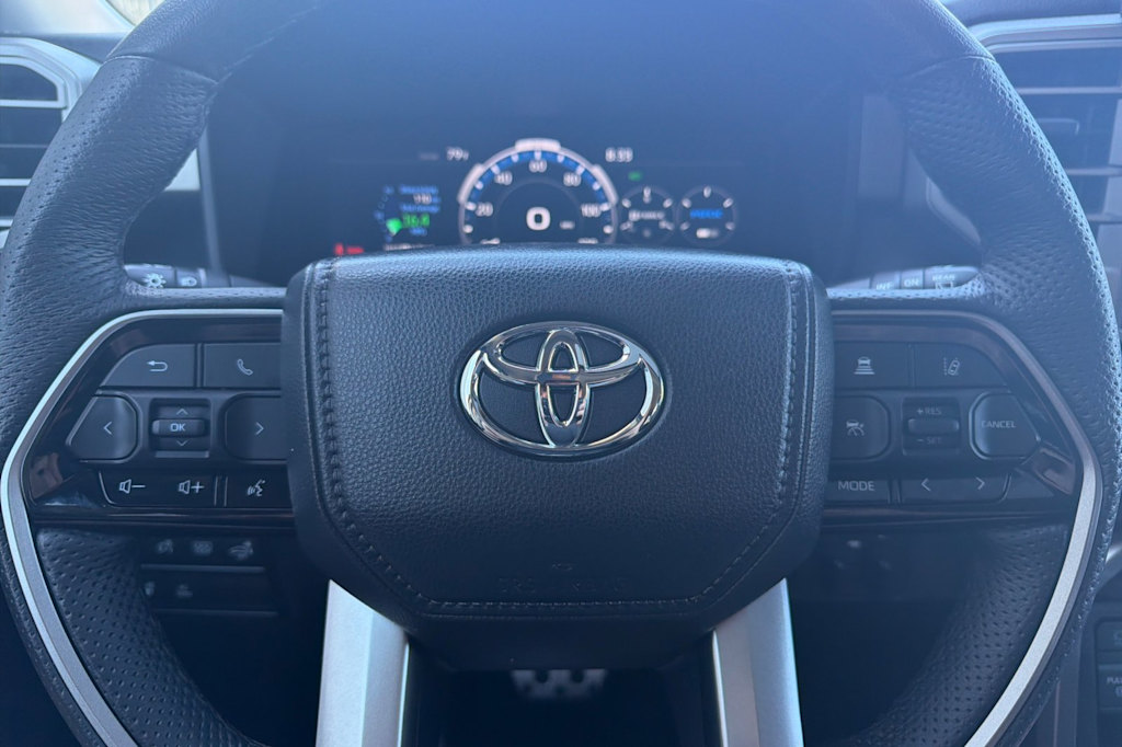 Thumbnail: 2023 Toyota Sequoia - 27