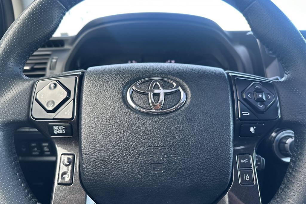 Thumbnail: 2020 Toyota 4Runner - 28