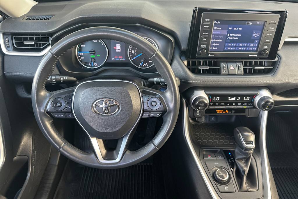 Thumbnail: 2022 Toyota RAV4 - 11