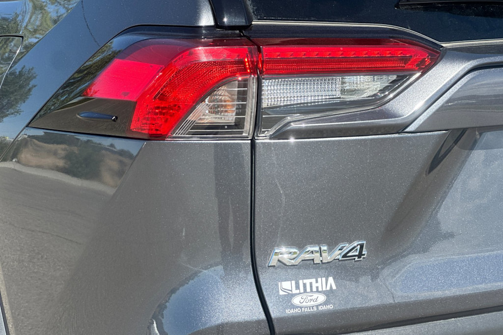 Thumbnail: 2022 Toyota RAV4 - 7