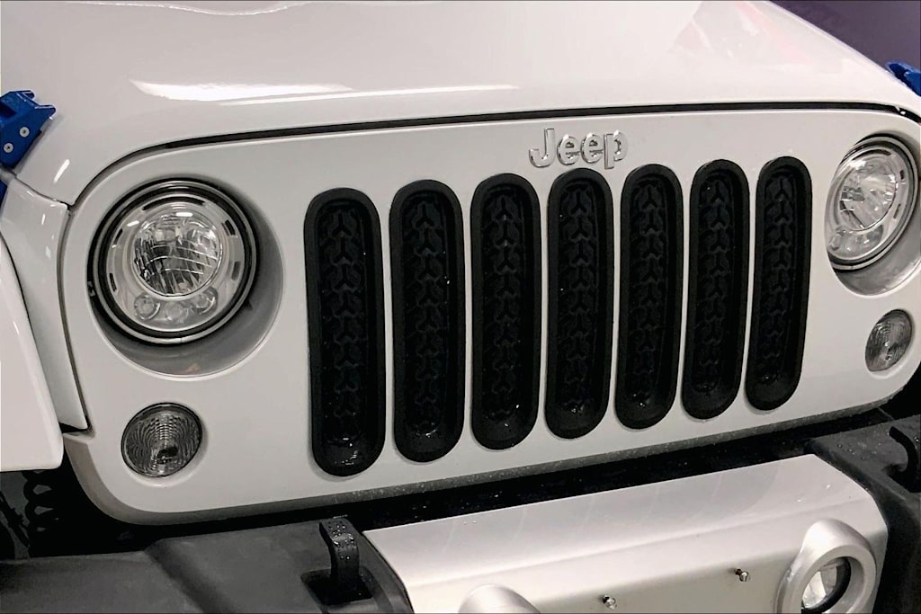 Thumbnail: 2018 Jeep Wrangler - 27