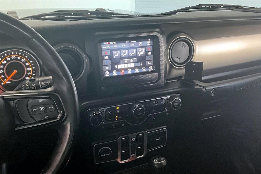 Thumbnail: 2018 Jeep Wrangler - 12
