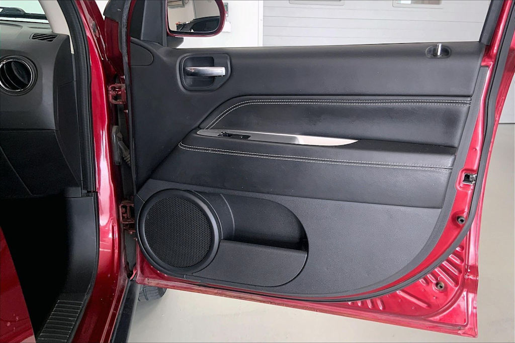 Thumbnail: 2014 Jeep Compass - 27