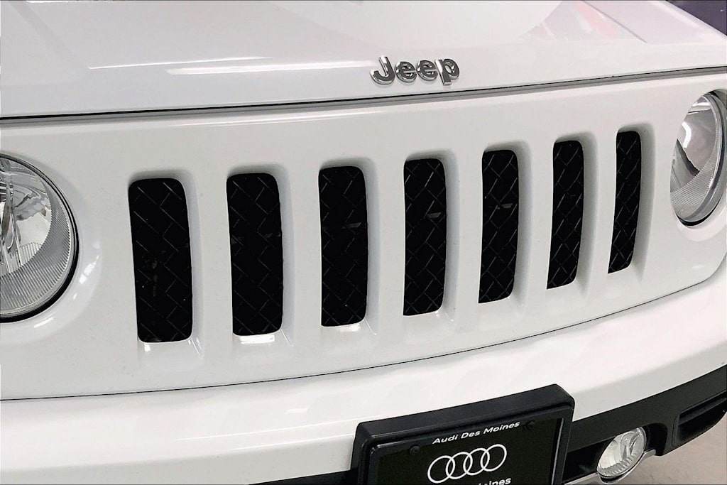 Thumbnail: 2016 Jeep Patriot - 31