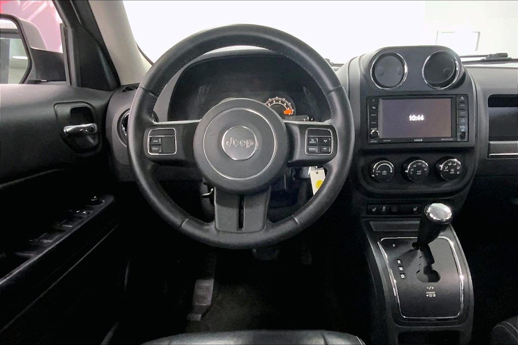 Thumbnail: 2016 Jeep Patriot - 11