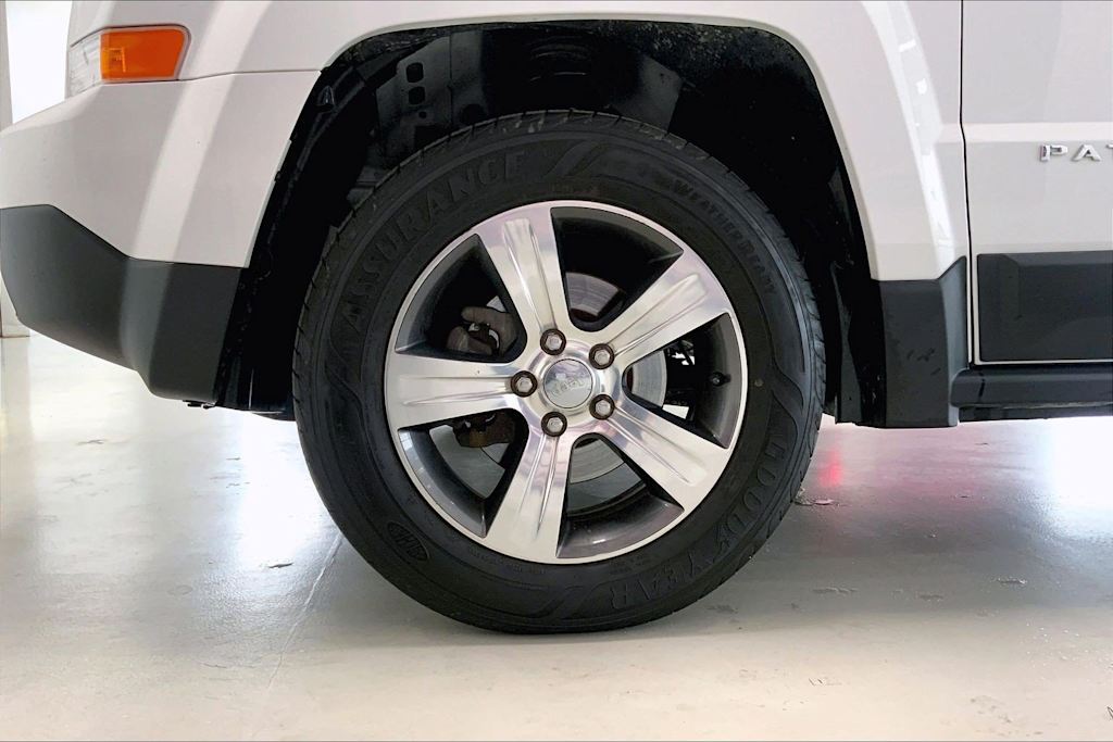 Thumbnail: 2016 Jeep Patriot - 8