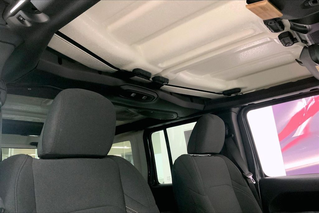 Thumbnail: 2024 Jeep Wrangler - 27