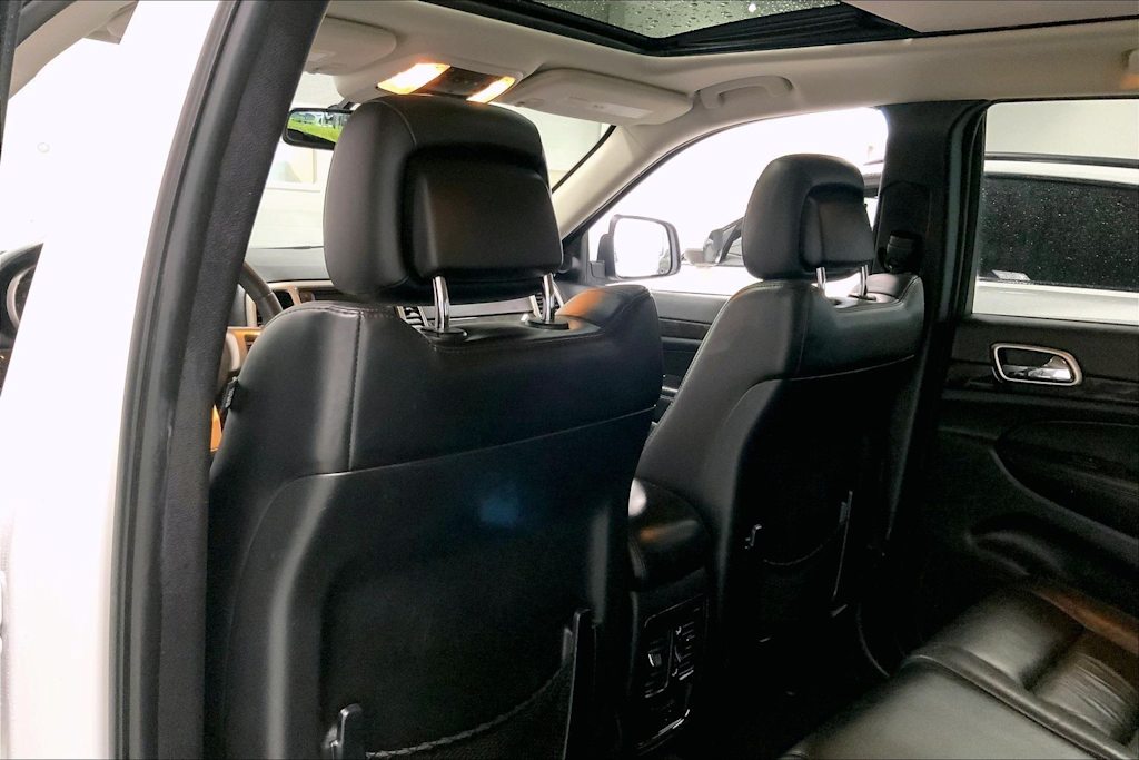 Thumbnail: 2013 Jeep Grand Cherokee - 11