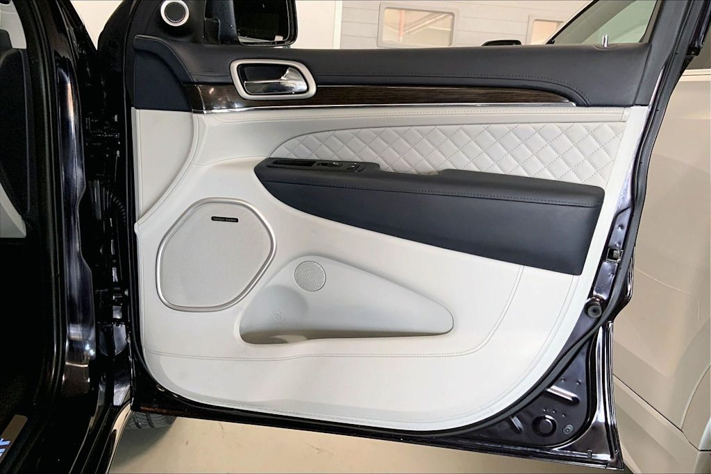 Thumbnail: 2021 Jeep Grand Cherokee - 26