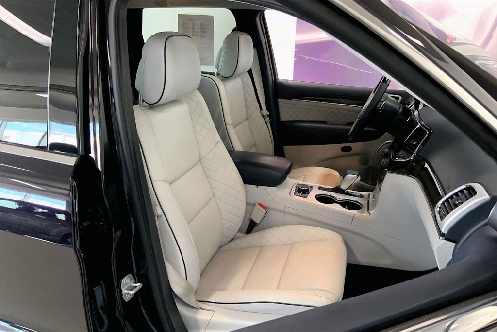 Thumbnail: 2021 Jeep Grand Cherokee - 11