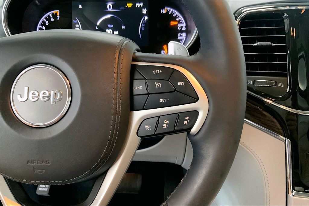 Thumbnail: 2021 Jeep Grand Cherokee - 24