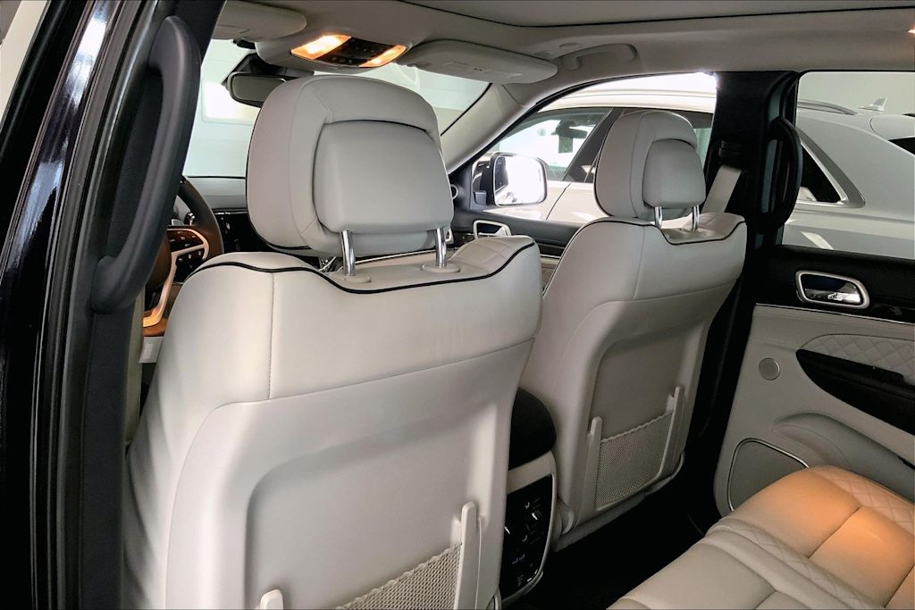 Thumbnail: 2021 Jeep Grand Cherokee - 12