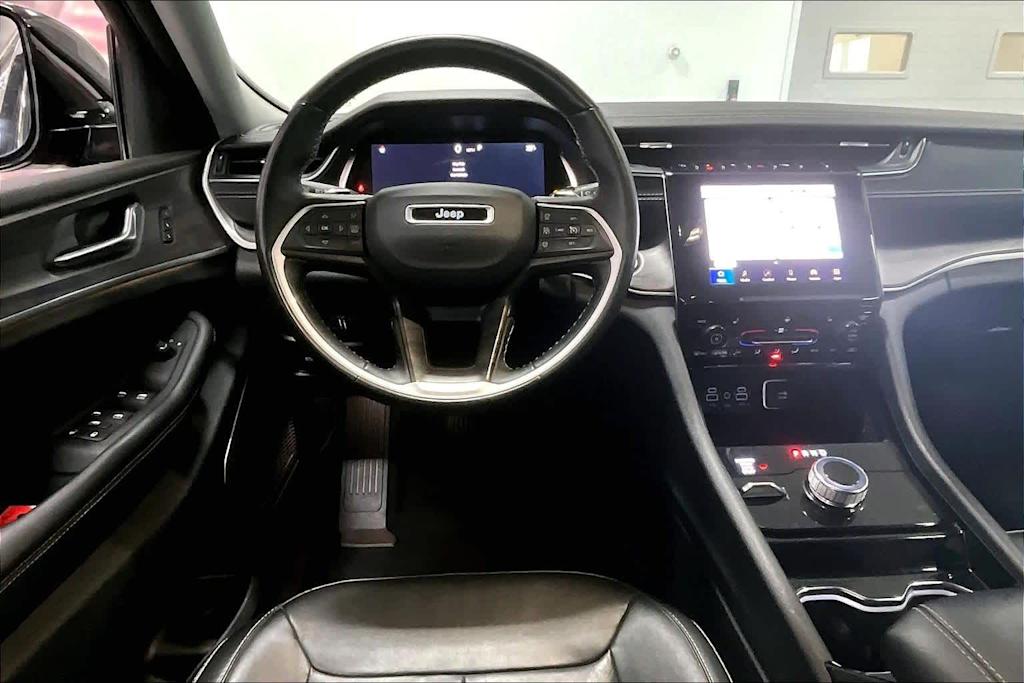Thumbnail: 2022 Jeep Grand Cherokee - 12