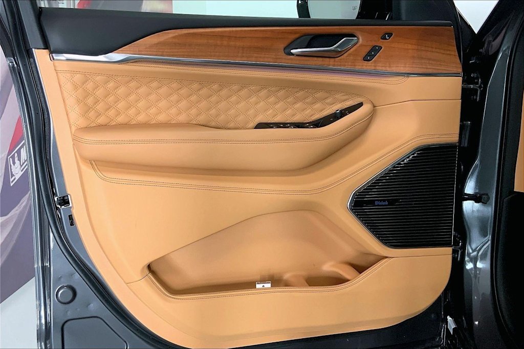 Thumbnail: 2026 Jeep Grand Cherokee - 24