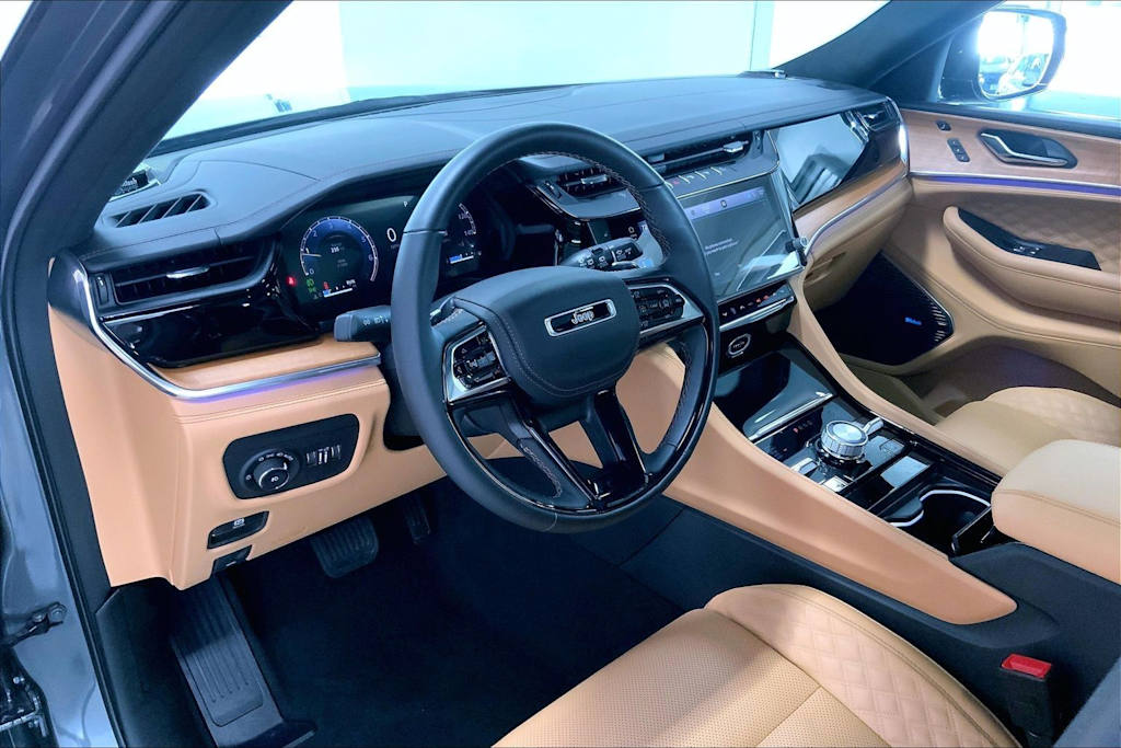 Thumbnail: 2026 Jeep Grand Cherokee - 2