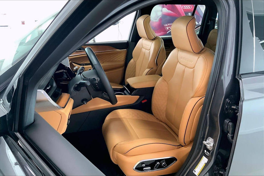 Thumbnail: 2026 Jeep Grand Cherokee - 9