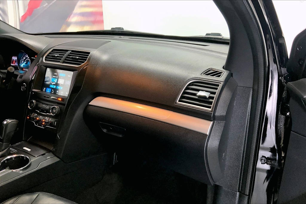 Thumbnail: 2017 Ford Explorer - 21