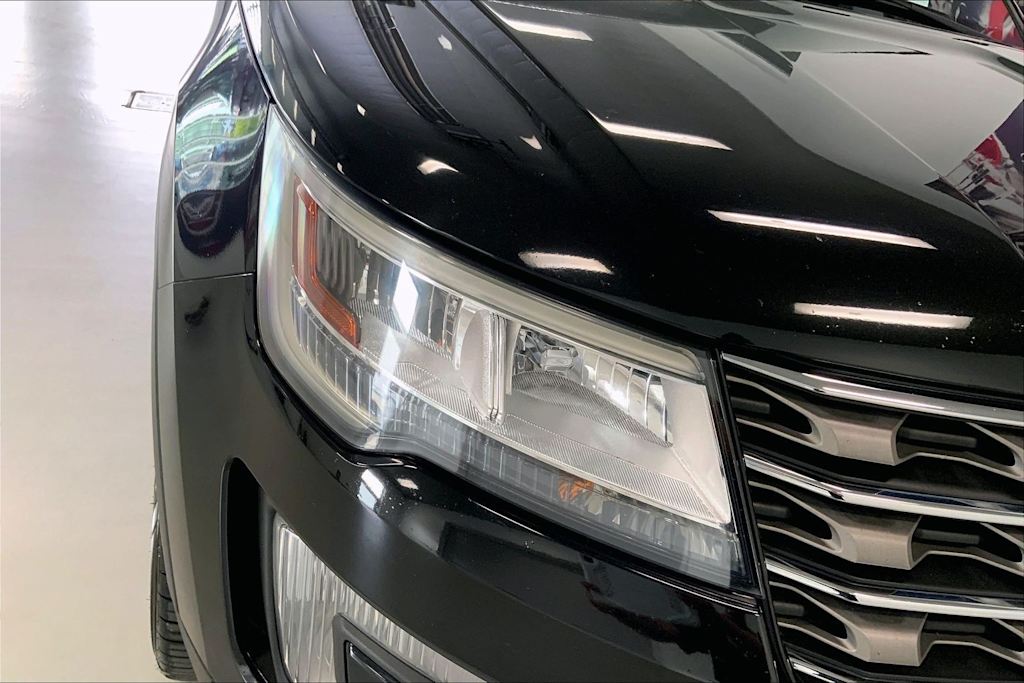 Thumbnail: 2017 Ford Explorer - 6