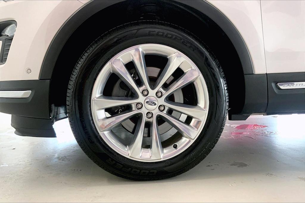 Thumbnail: 2018 Ford Explorer - 8