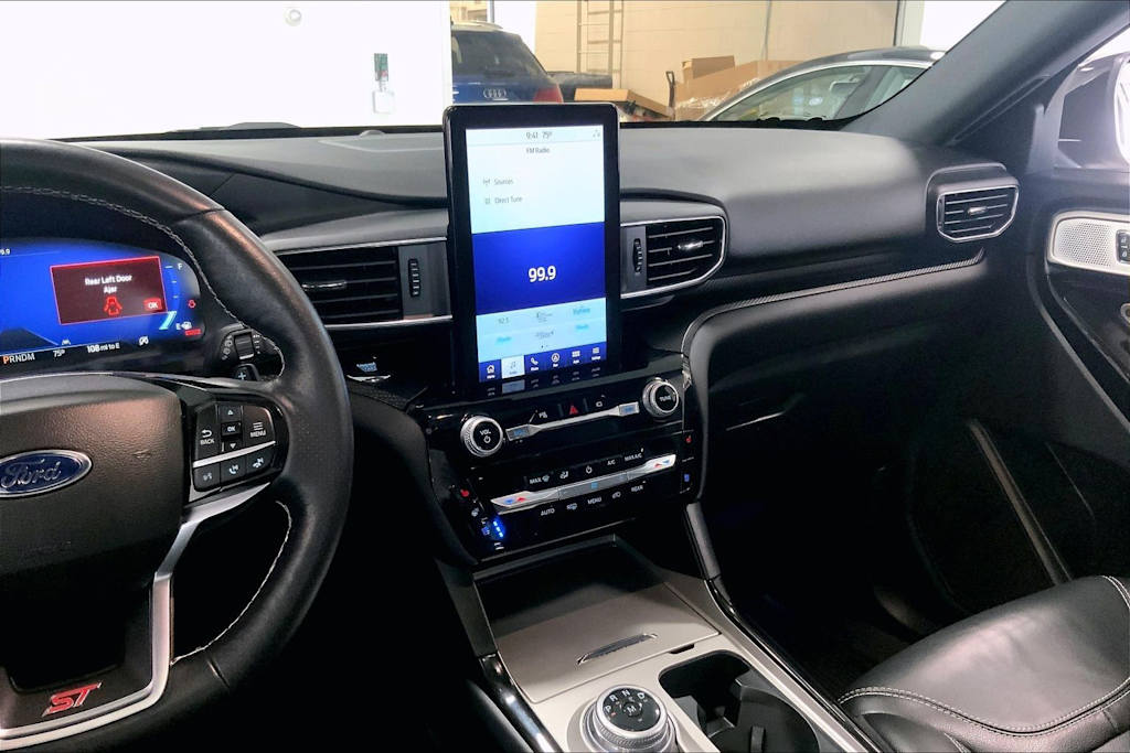 Thumbnail: 2022 Ford Explorer - 13