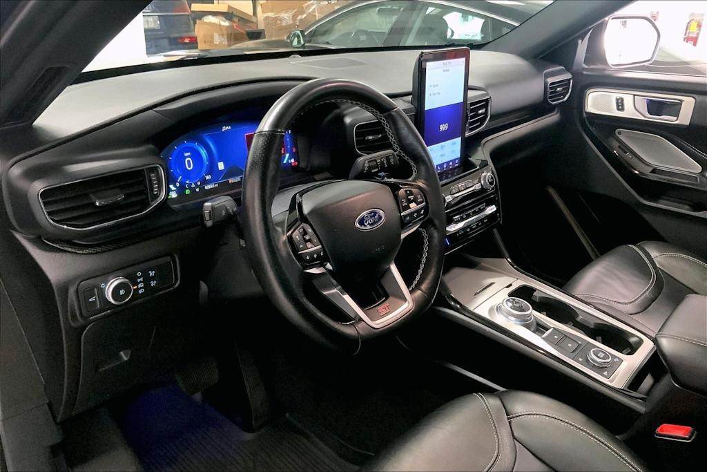 Thumbnail: 2022 Ford Explorer - 2