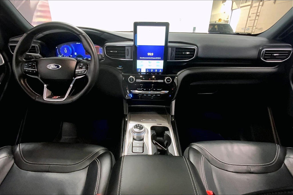 Thumbnail: 2022 Ford Explorer - 8