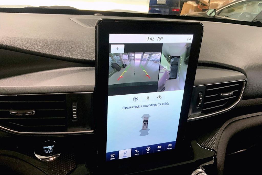 Thumbnail: 2022 Ford Explorer - 23