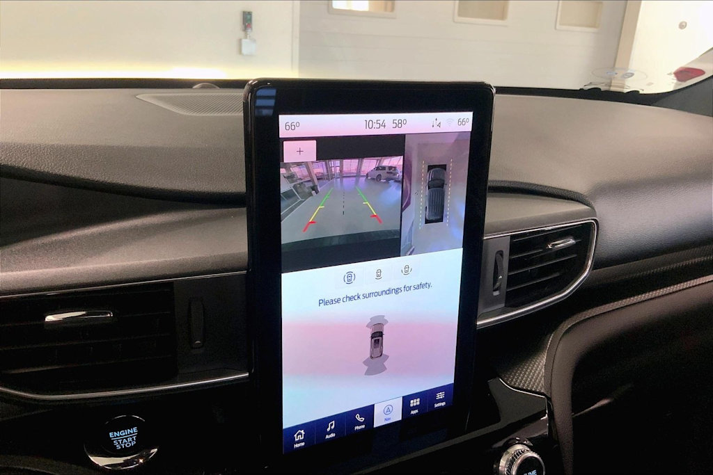 Thumbnail: 2022 Ford Explorer - 24