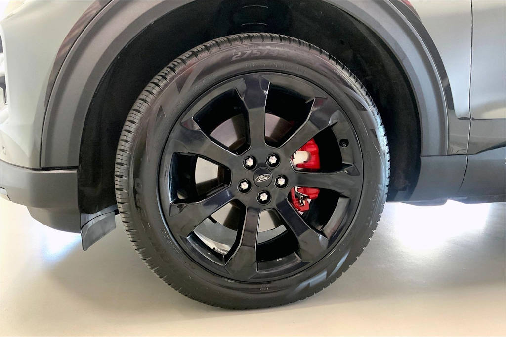 Thumbnail: 2022 Ford Explorer - 7