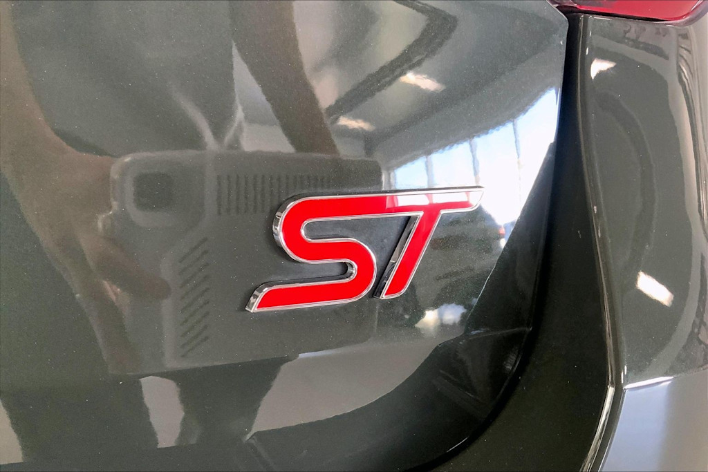 Thumbnail: 2022 Ford Explorer - 19